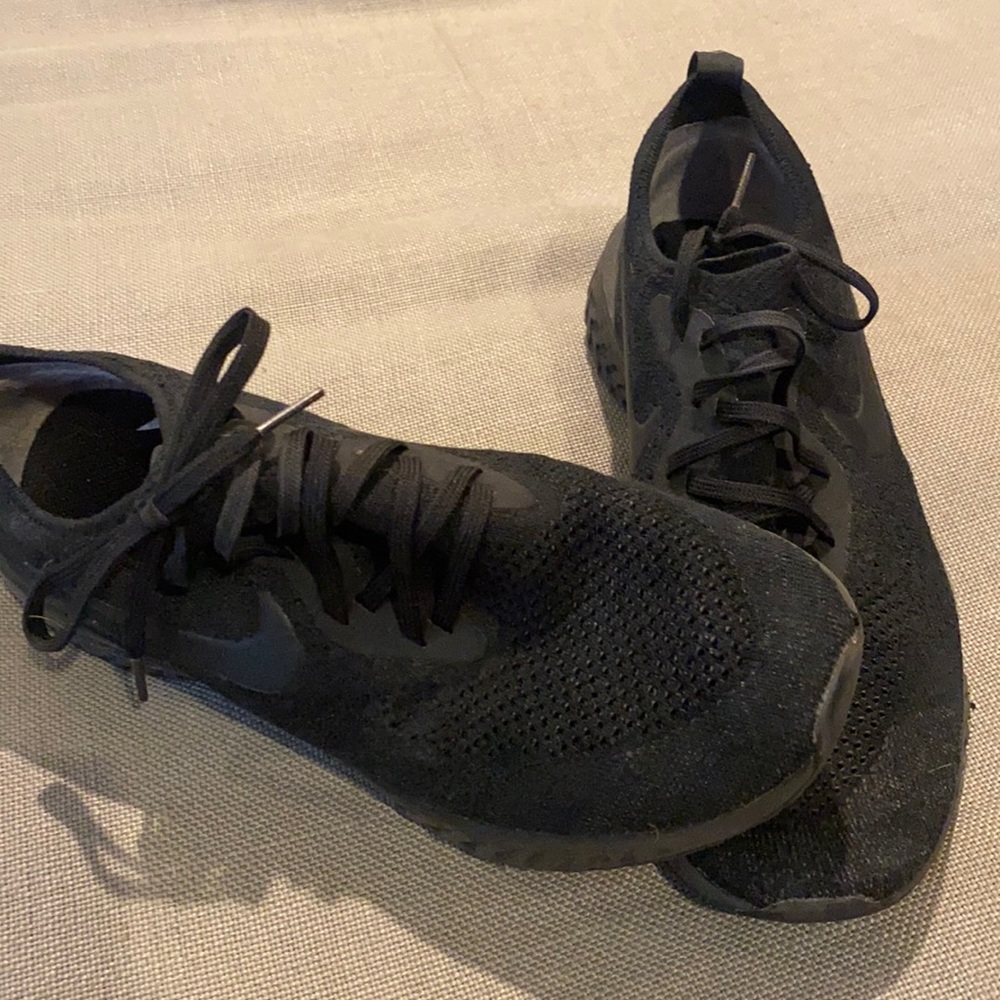 Nike Epic React. Size 10. Black on Black